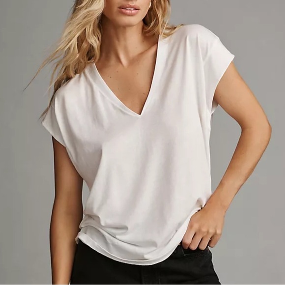 Frame Denim Tops - FRAME "Le Mid Rise" V-neck Tee